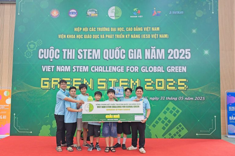Đội ExploraScience QN2 đạt giải nhì Cuộc thi STEM Quốc gia năm 2025