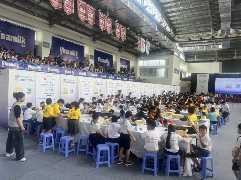 Đoàn Gia Lai Tranh Tài Sôi Nổi Tại Chung Kết Cuộc thi Tài Năng Robot Robotacon năm 2025